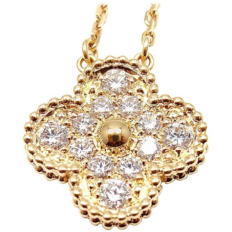 van cleef vintage alhambra pendant